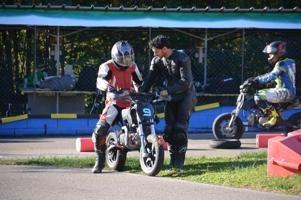 Corso di guida moto lombardia varese motorsport